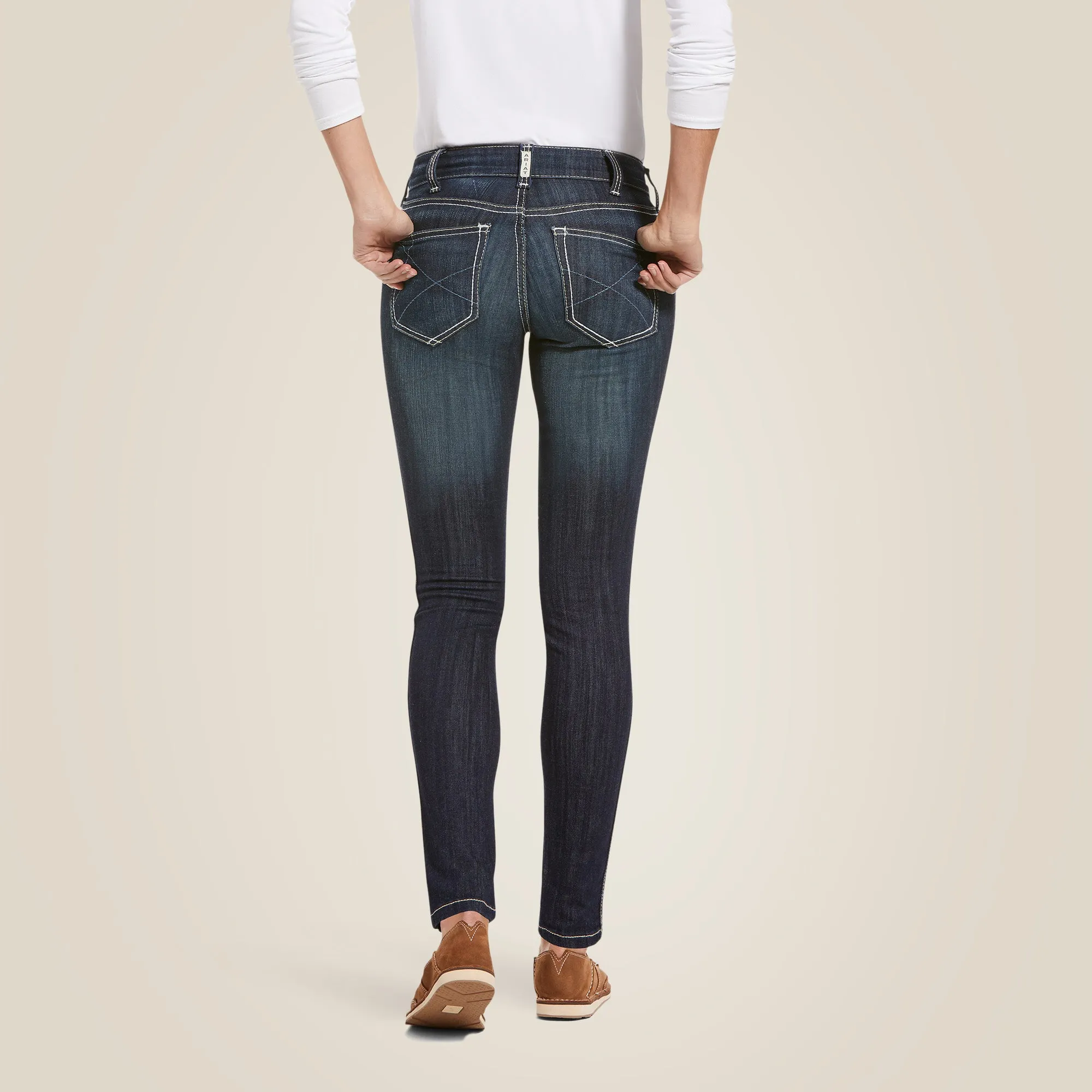 Ariat Women's R.E.A.L Mid Rise Outseam Ella Skinny Jean