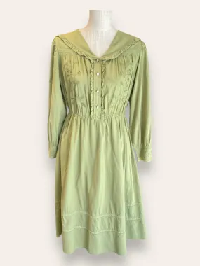 Simple Retro Sage Green Dress M