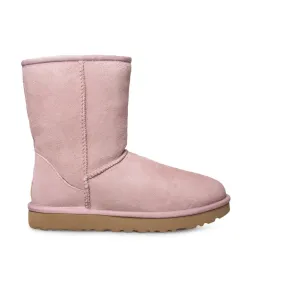 UGG CLASSIC SHORT II BOOTS IN BABY PINK