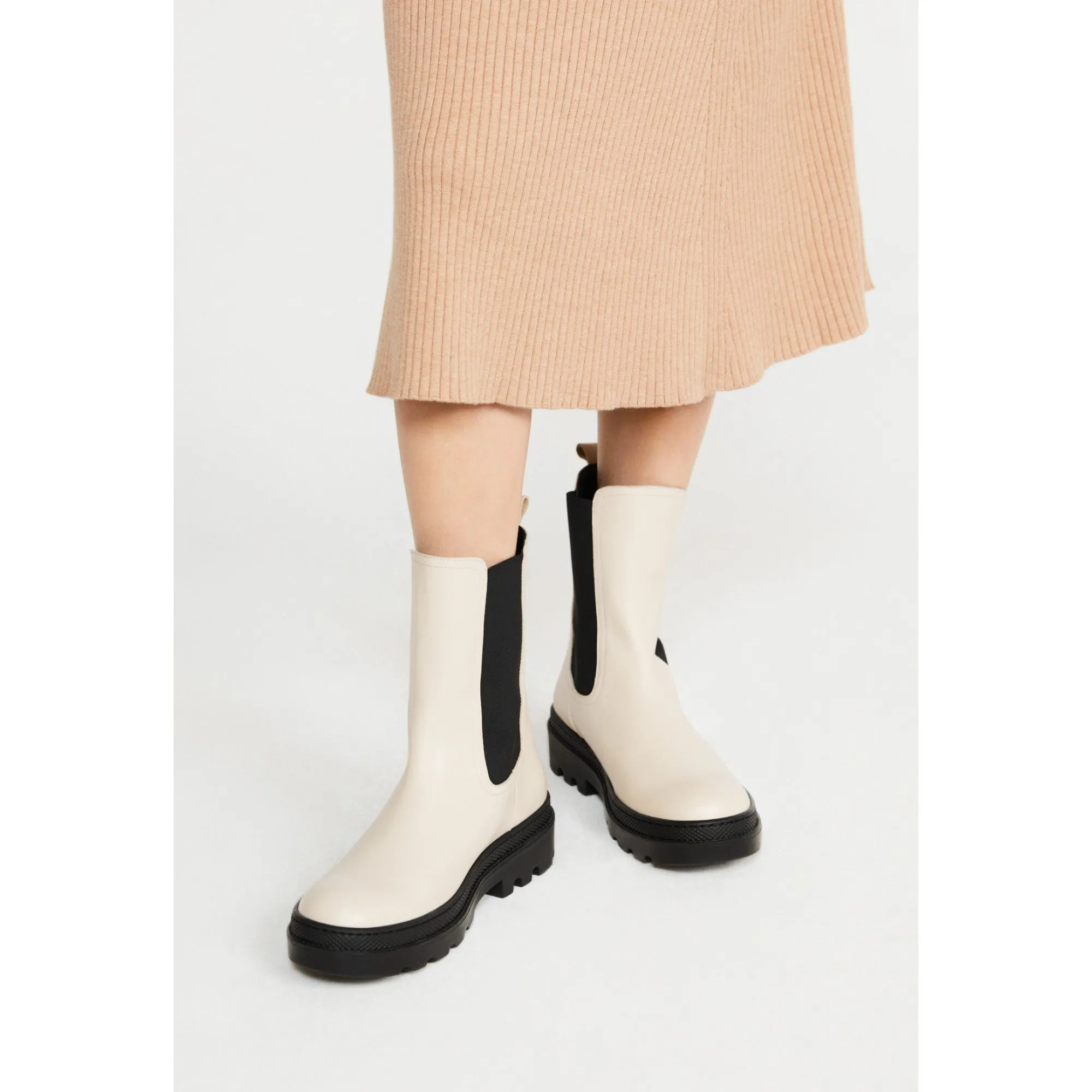 Women Eco-Friendly Leather Boots - Beige